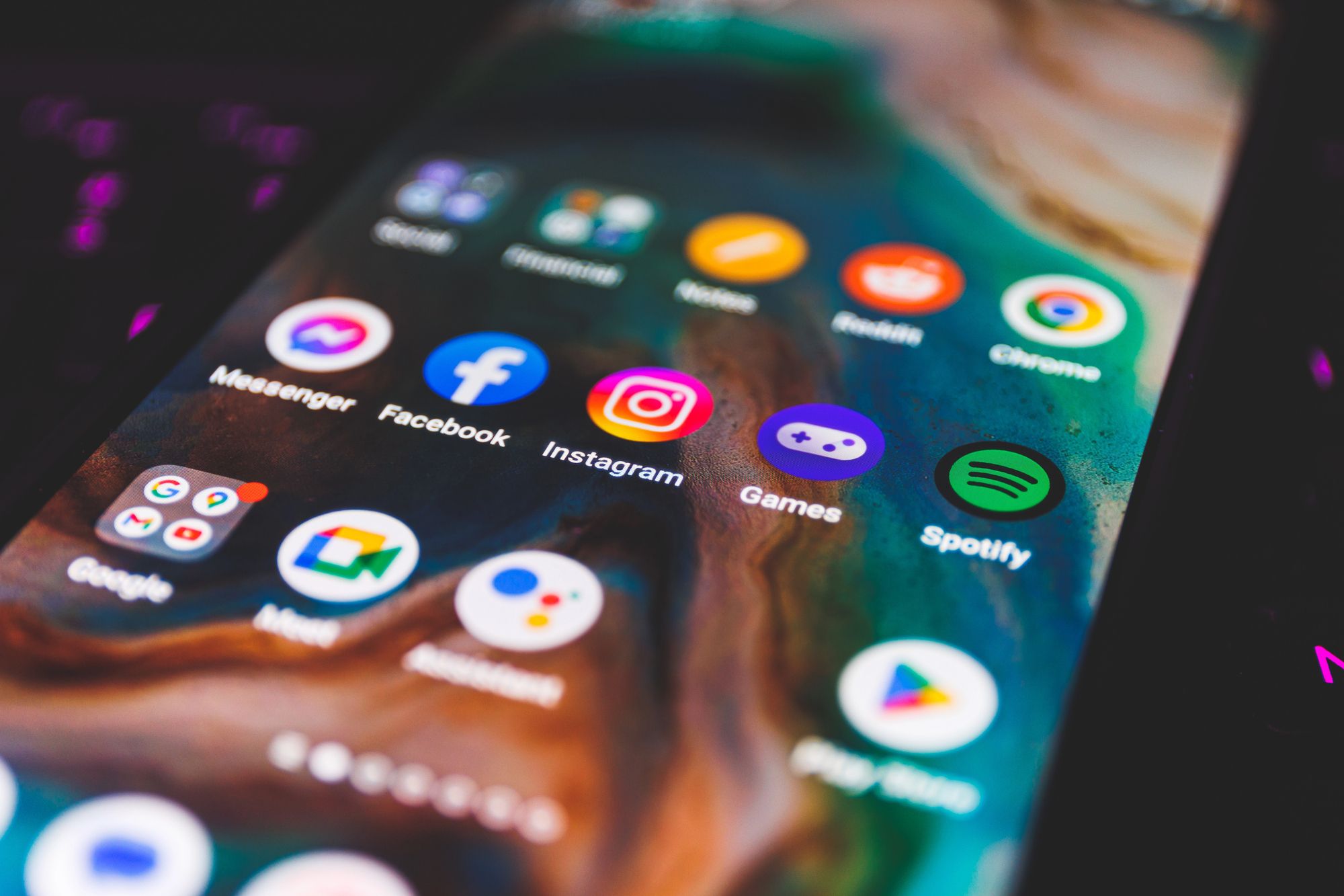 Что нельзя делать с Android-смартфоном