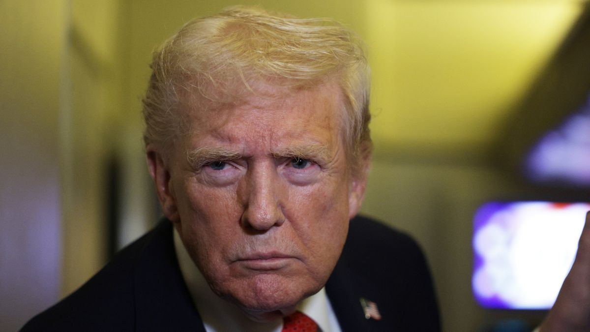 Трамп рассказал, испугался ли стрелка в отеле во время покушения на убийство - 24 Канал Трамп рассказал, испугался ли стрелка в отеле во время покушения на убийство - 24 Канал