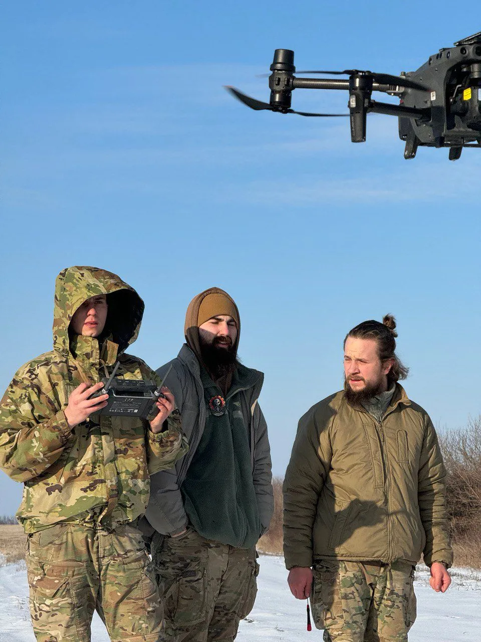 бійці азову працюють з дронами бійці азову працюють з дронами