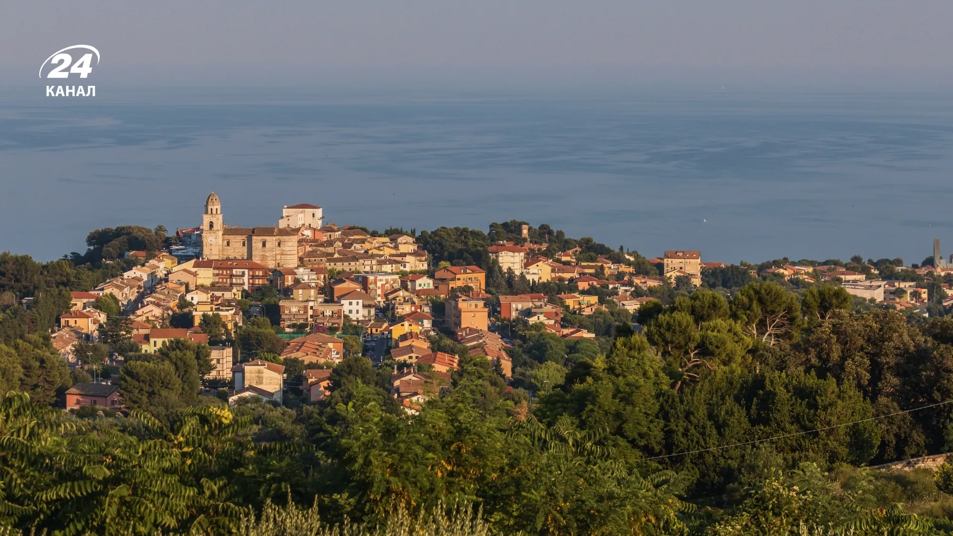 Рів'єра-дель-Конеро, регіон Марке / фото Canva