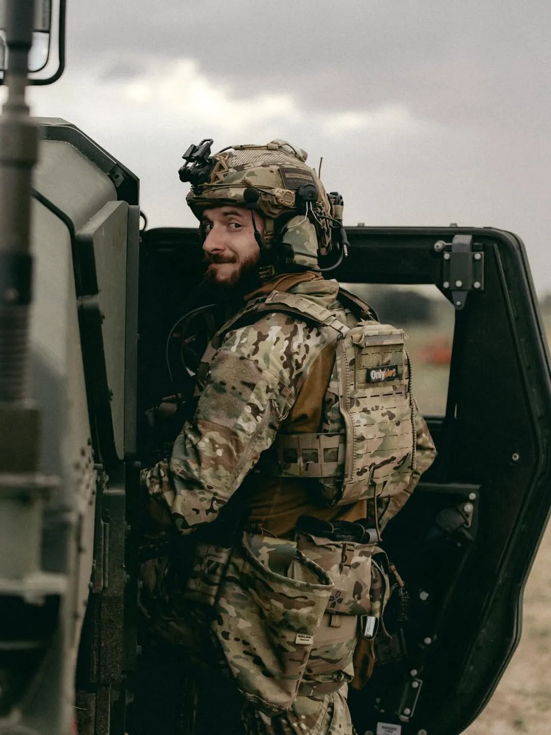 Денис Капустин