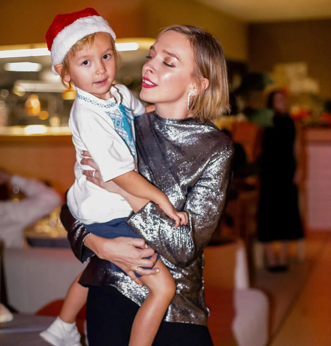 Василіса Фролова з сином