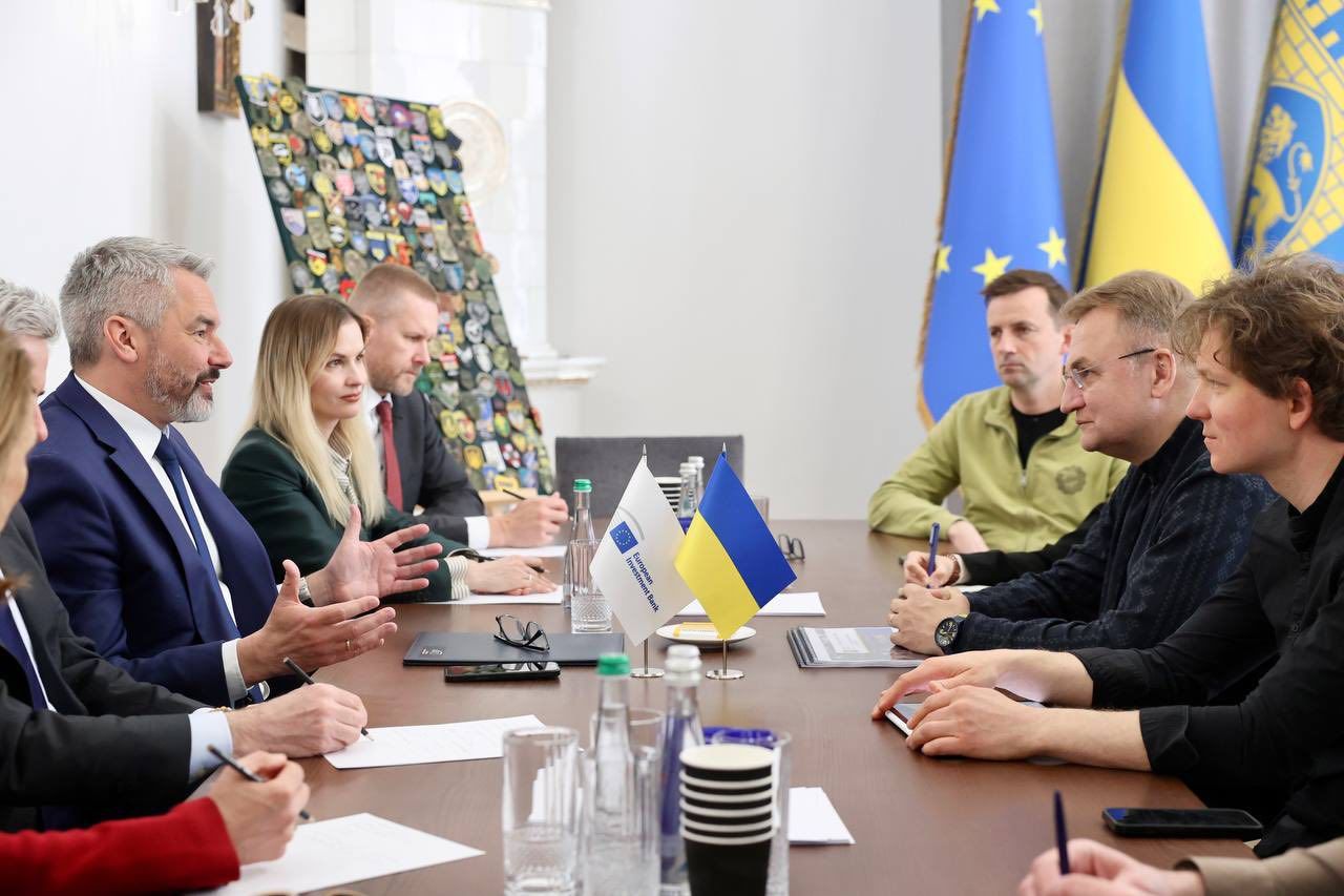 Вице-президент ЕИБ Карл Негаммер встретился с мэром Львова Андреем Садовым, апрель 2026 год