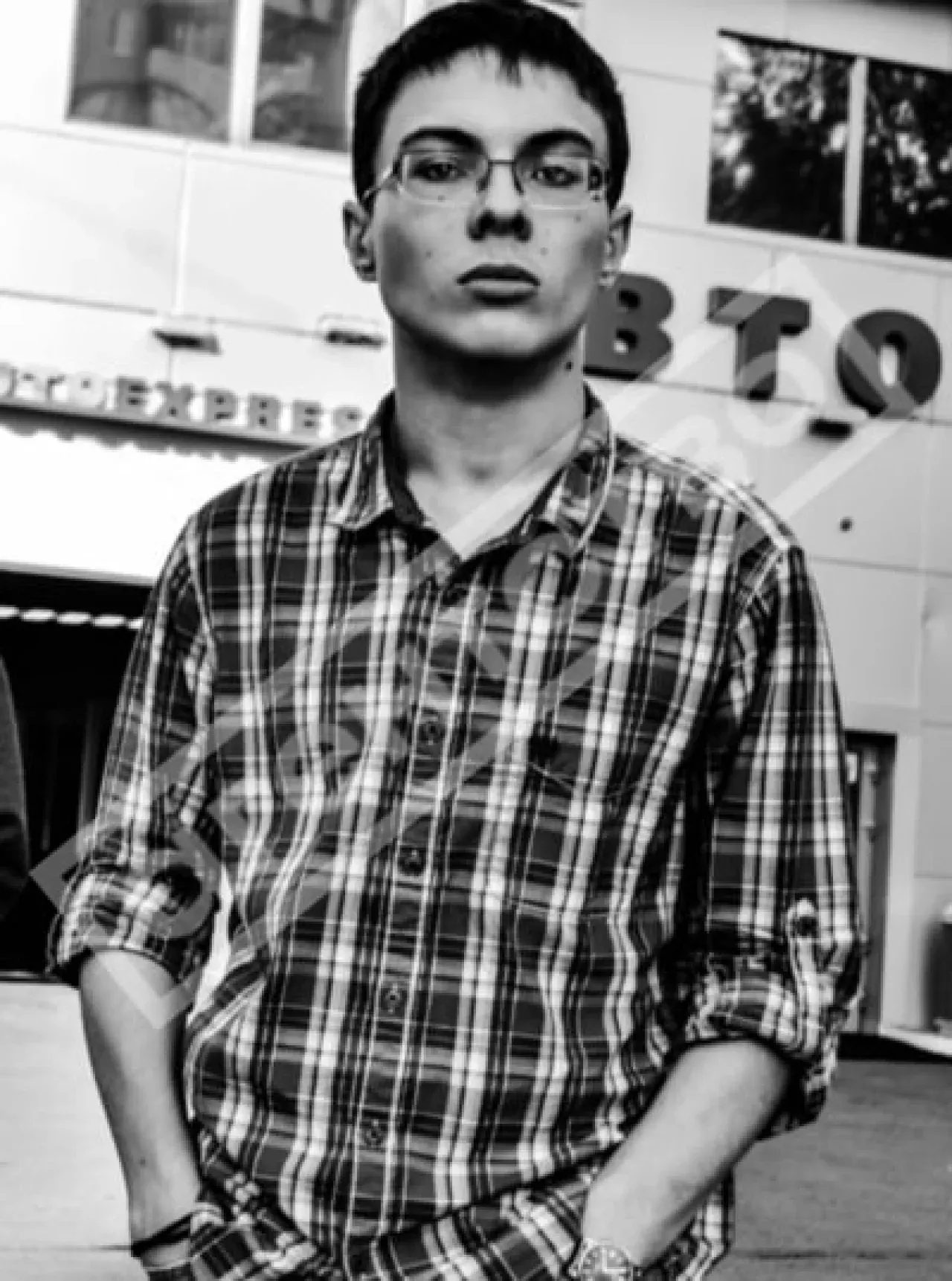 Затриманий хакер Артем Ревенський / Фото Агентство. Новости Затриманий хакер Артем Ревенський / Фото Агентство. Новости