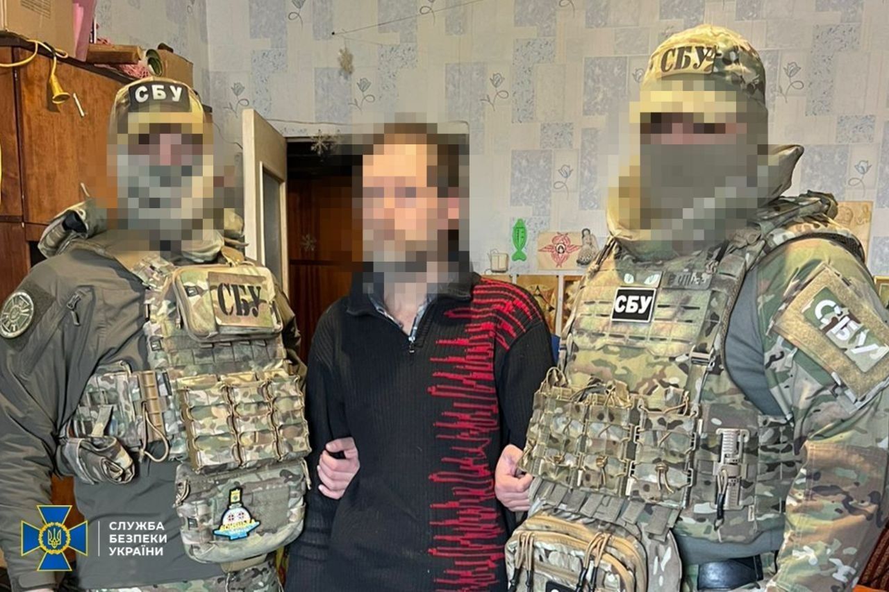 Маскувався під пенсіонера: СБУ затримало коригувальника російських ударів по Запоріжжю - 24 Канал