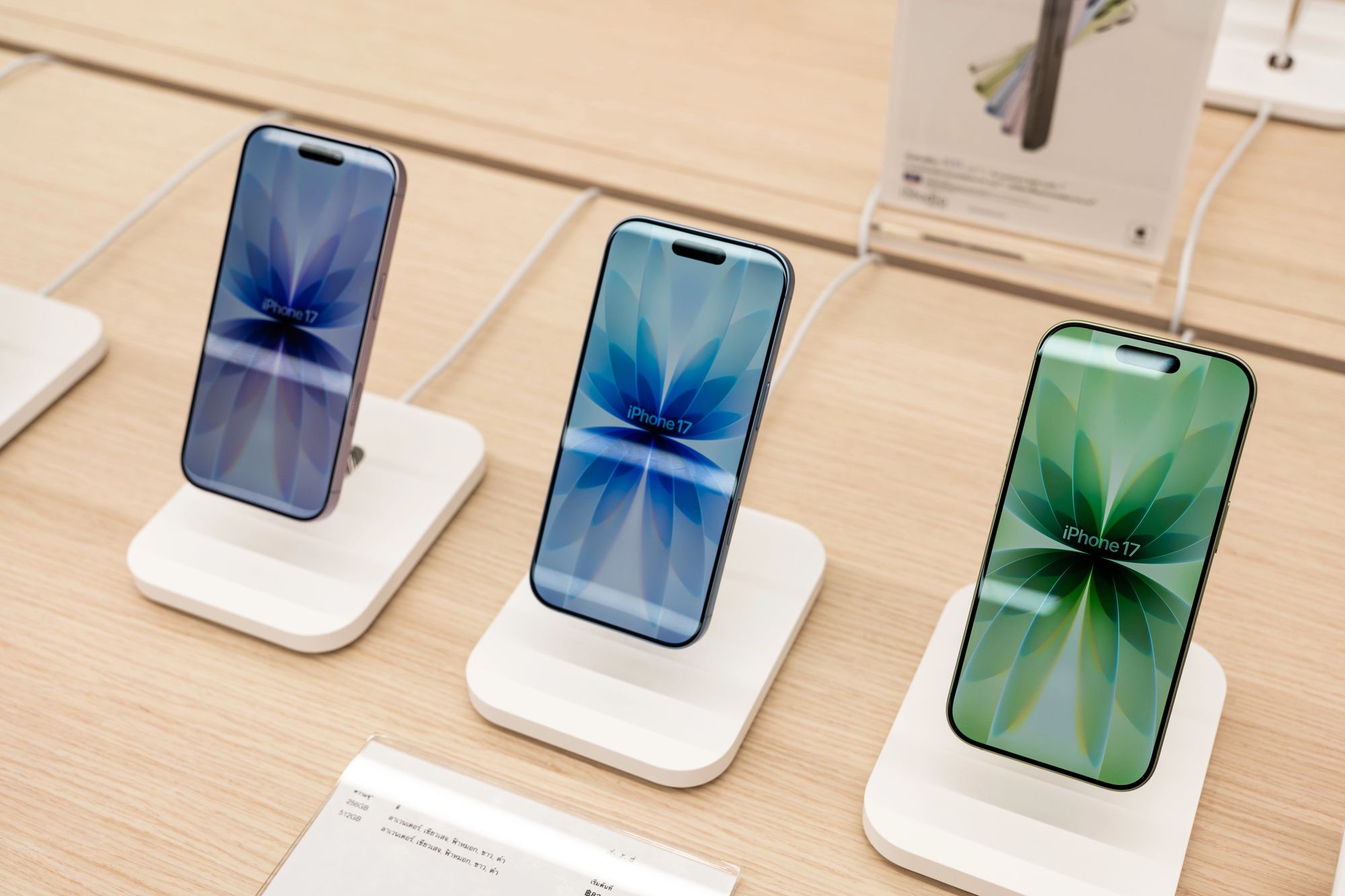 Самый популярный смартфон мира не iPhone 17 Pro – кто вырвался в лидеры - Техно