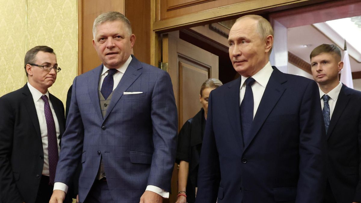 Во время визита в Москву Фицо планирует встретиться с Путиным во время визита в Москву