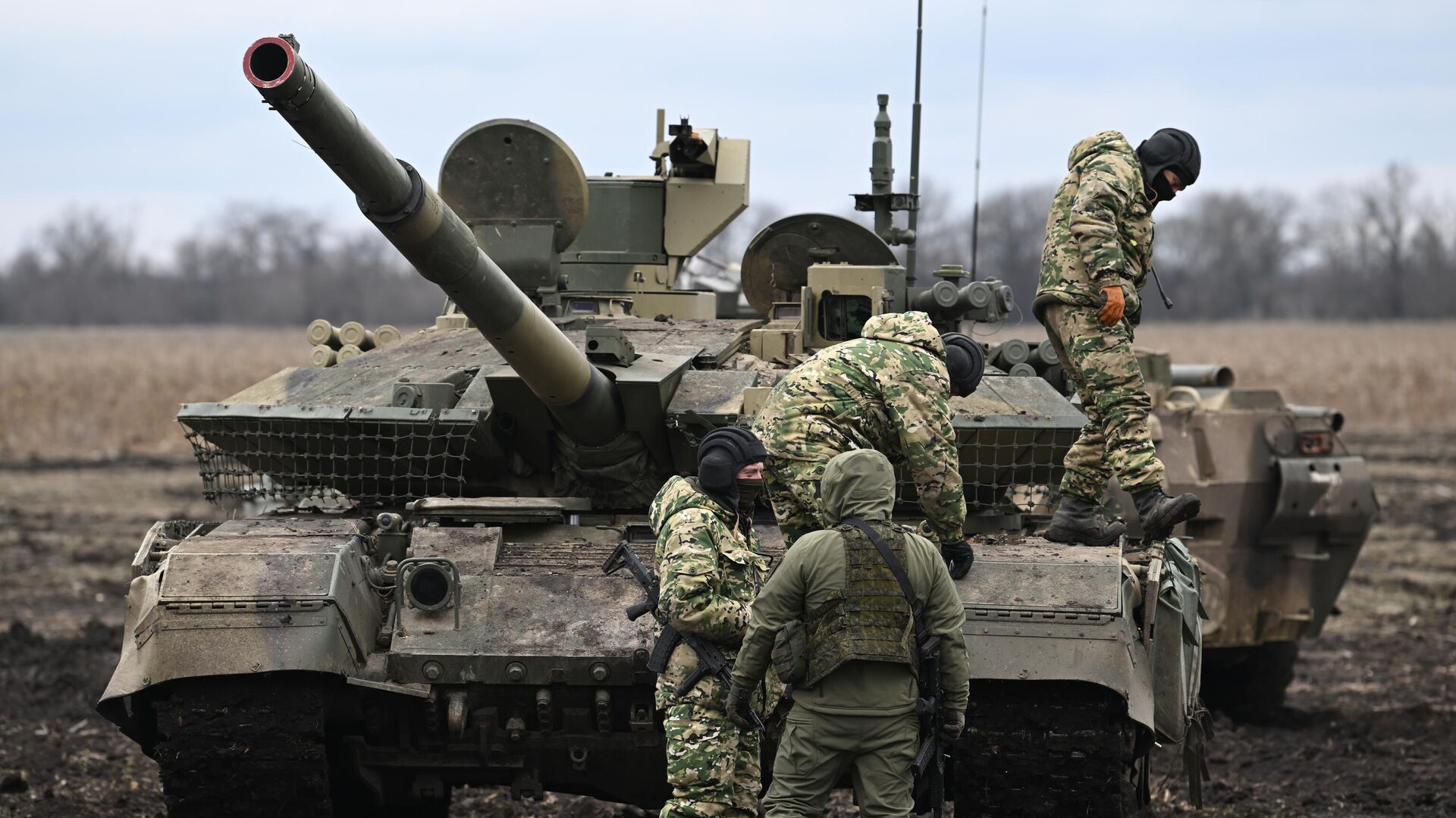 Російські бійці на фронті Російські бійці на фронті