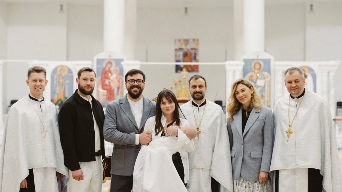 Костянтин і Влада Ліберови похрестили сина Костянтин і Влада Ліберови похрестили сина