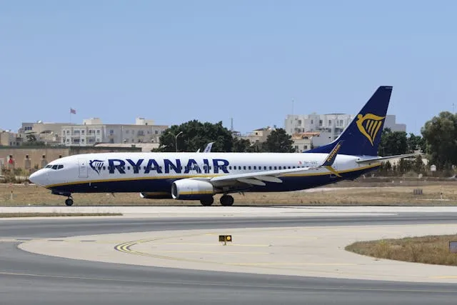 Самолет Ryanair 