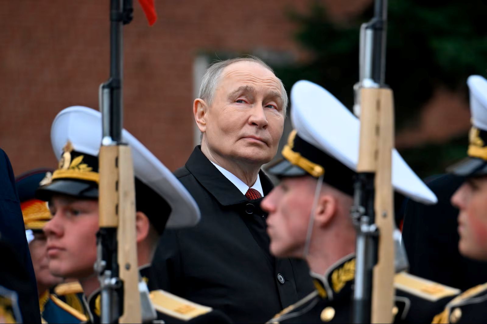 Володимир Путін на параді у Москві Володимир Путін на параді у Москві