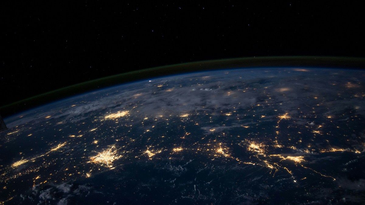 Углекислый газ приводит не только к нагреванию планеты, но и к охлаждению стратосферы Углекислый газ приводит не только к нагреванию планеты, но и к охлаждению стратосферы
