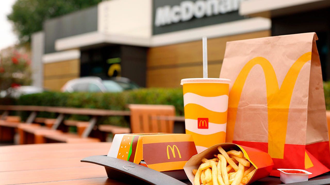 В Киеве открыли McDonald's нового формата