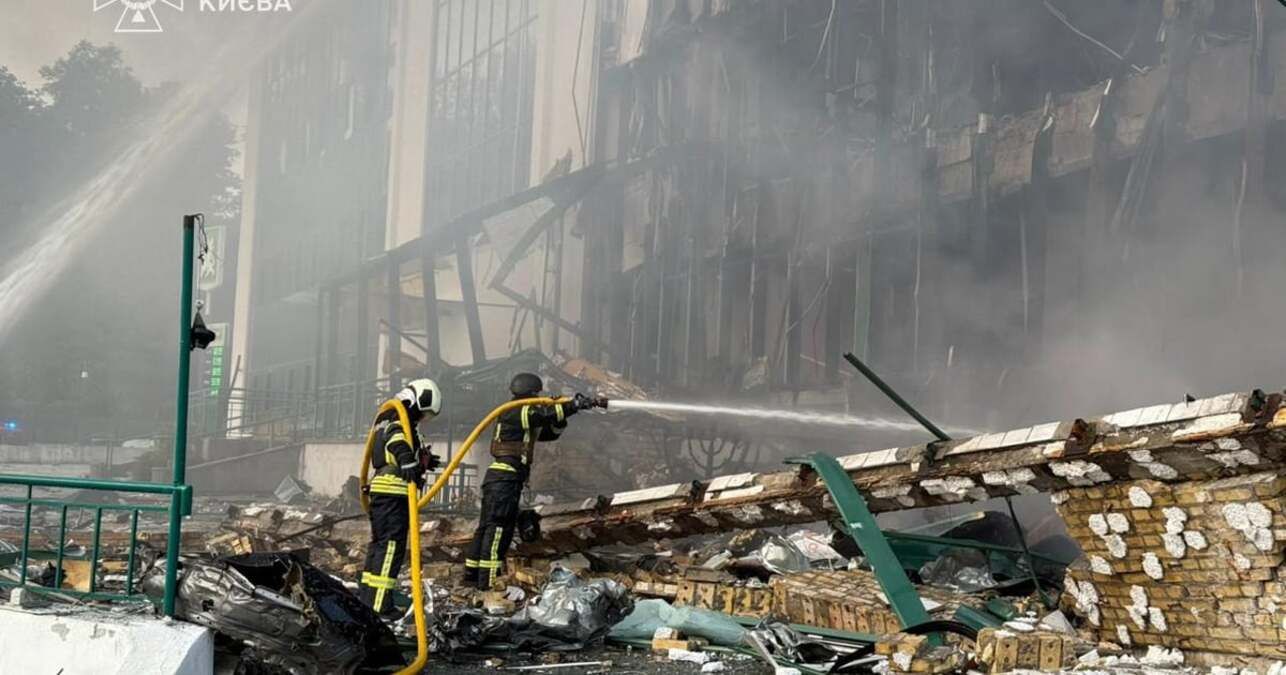 Росія пошкодила офіси Boeing у Києві
