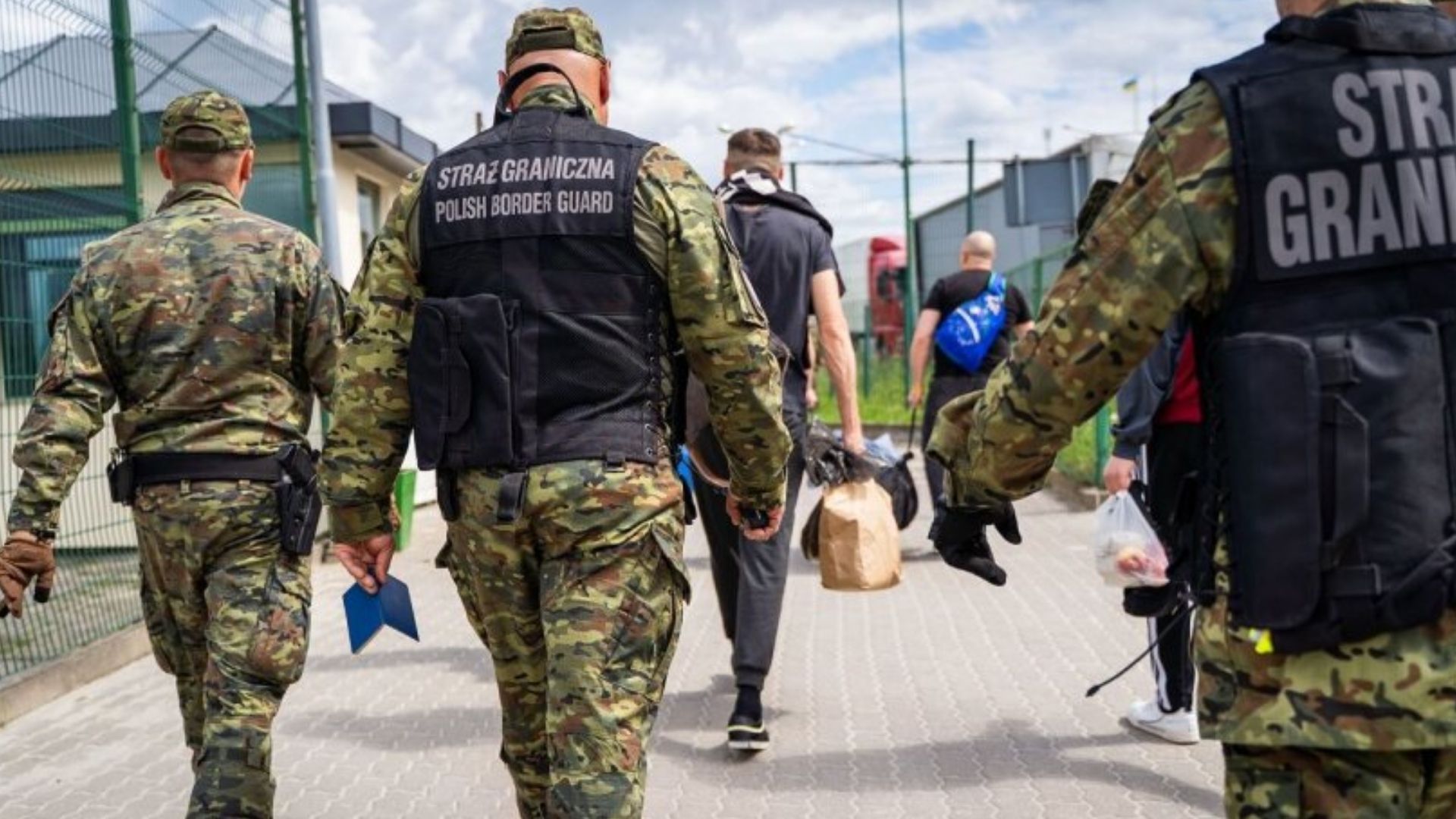 Консул може допомогти українцю, якого затримали в чужій державі