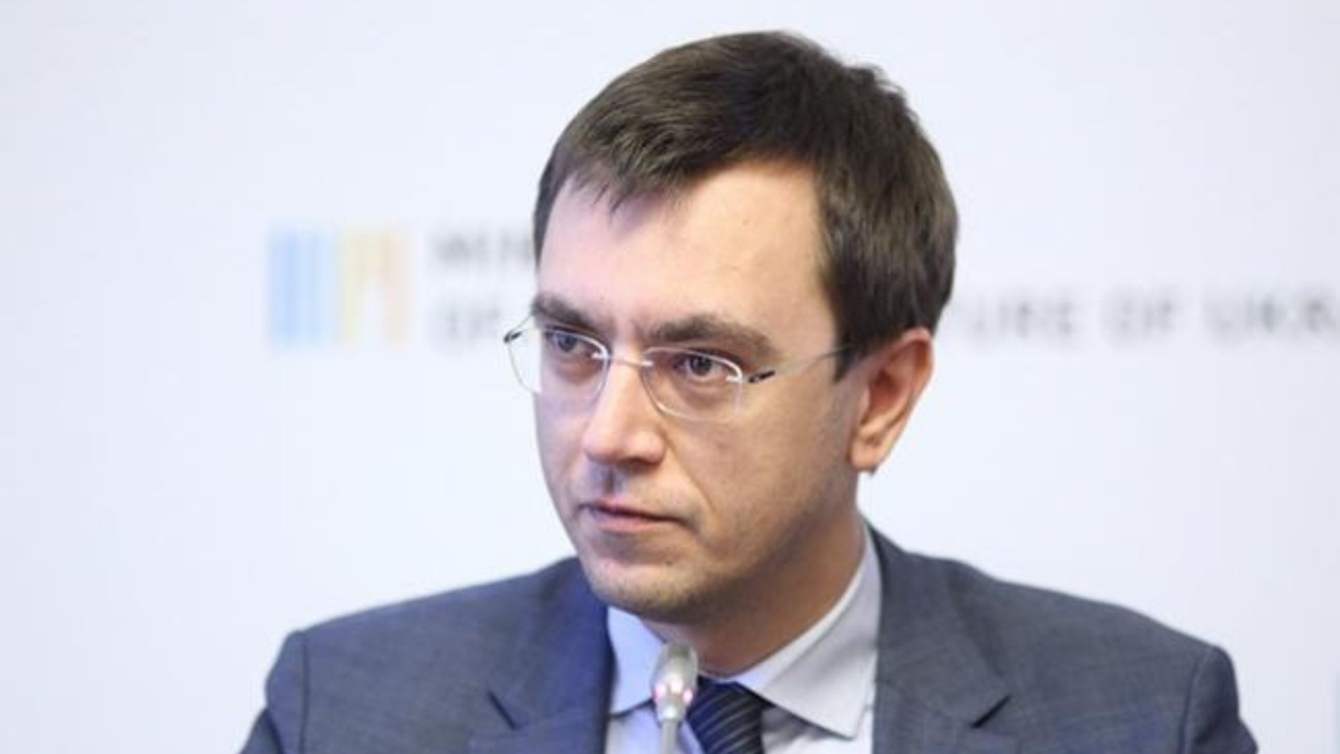 Ексміністру інфраструктури Омеляну повідомили про підозру в ухиленні від військової служби - 24 Канал Ексміністру інфраструктури Омеляну повідомили про підозру в ухиленні від військової служби - 24 Канал