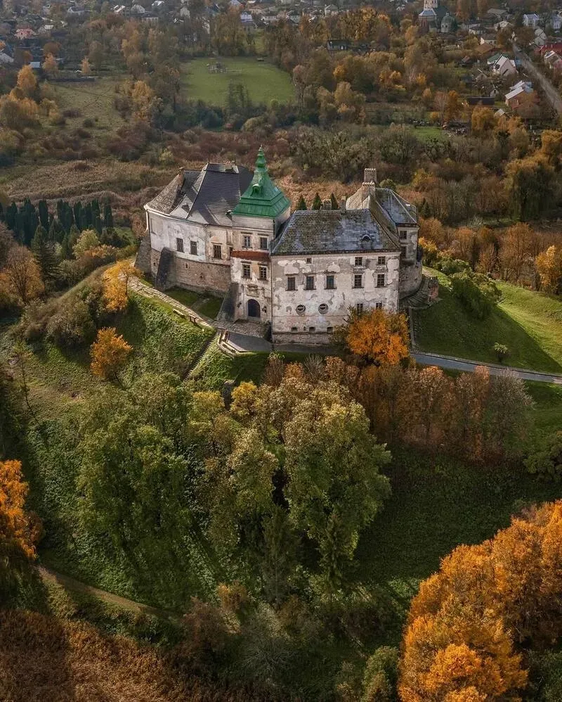 Олеський замок / фото nyouto4ka