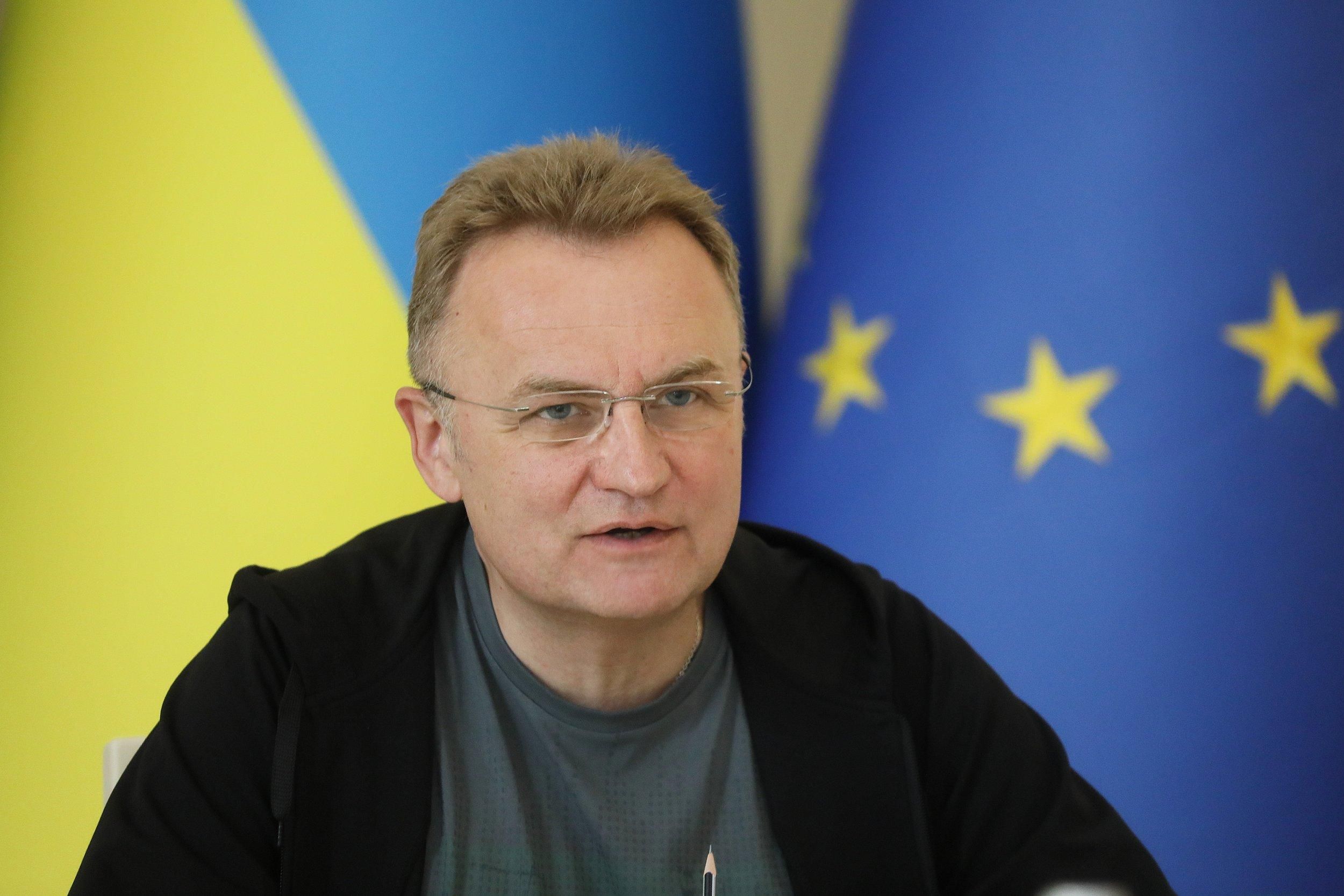 Во Львове мужчина облил Садового неизвестным веществом Во Львове мужчина облил Садового неизвестным веществом