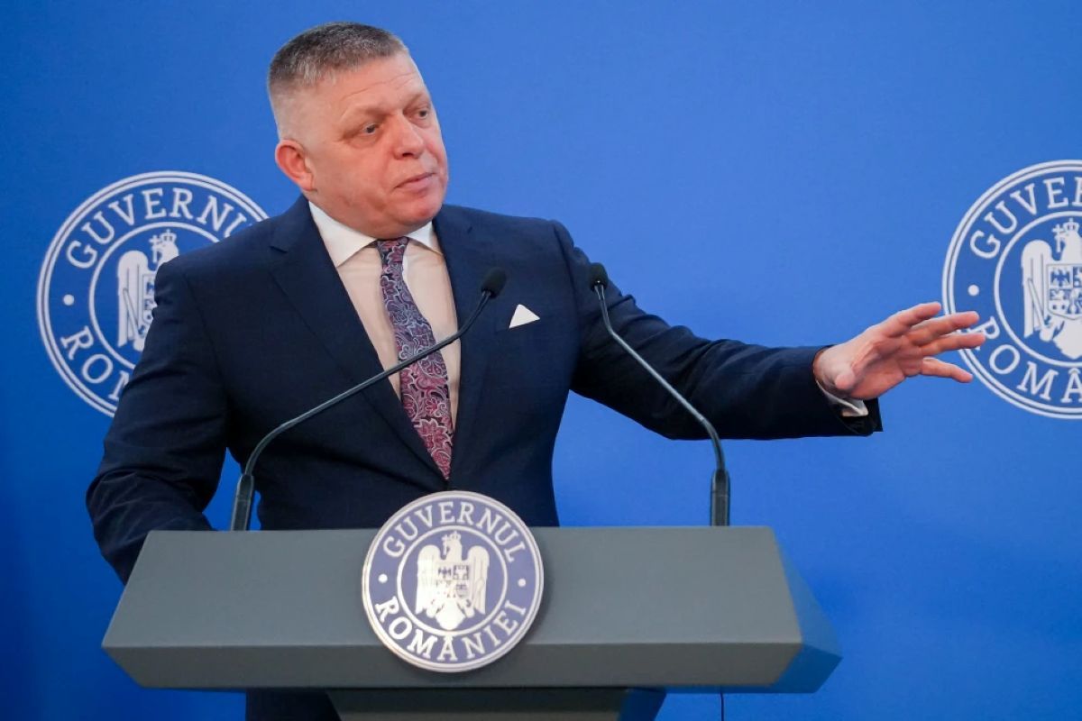 Роберт Фіцо хоче бачити на переговорах Герхарда Шредера Роберт Фіцо хоче бачити на переговорах Герхарда Шредера