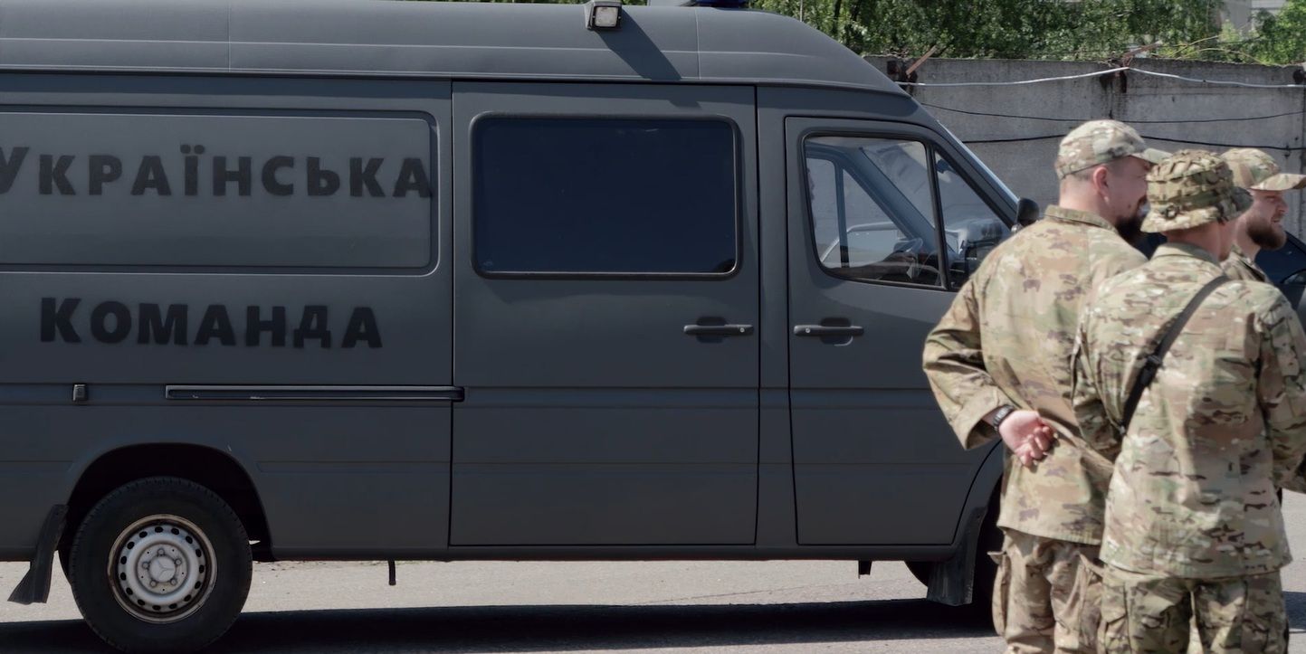 Волонтеры "Украинской команды" передали эвак полку "Кракен" Третьего армейского корпуса - 24 Канал
