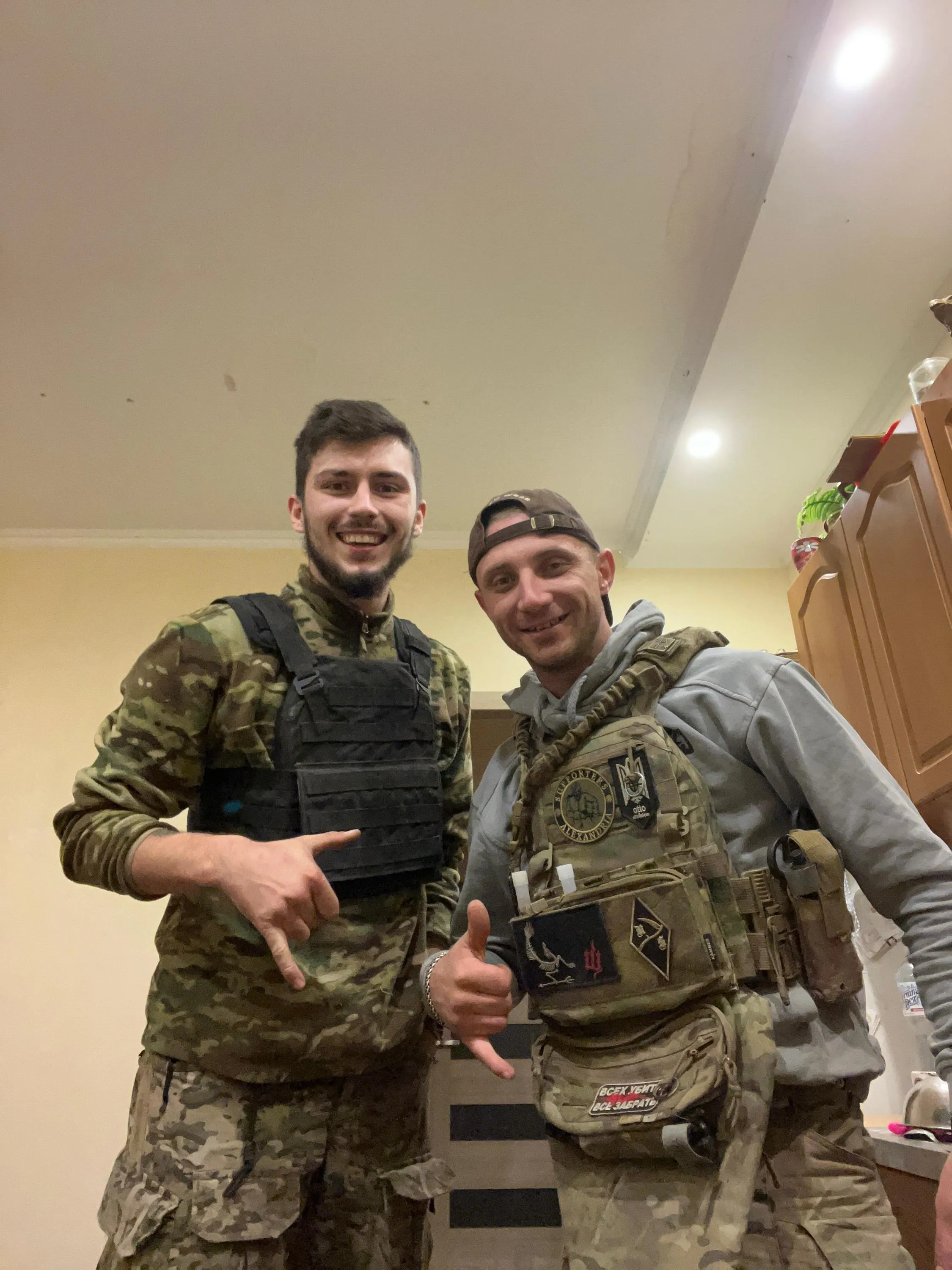 Бійці Бійці