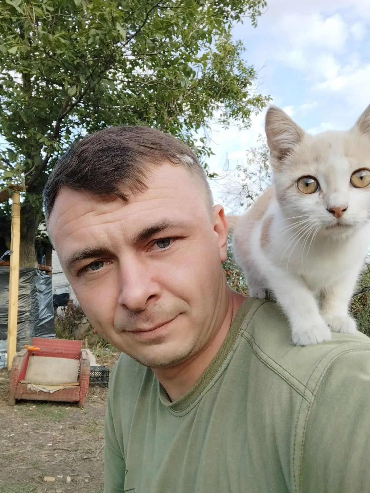 Розвідник Розвідник