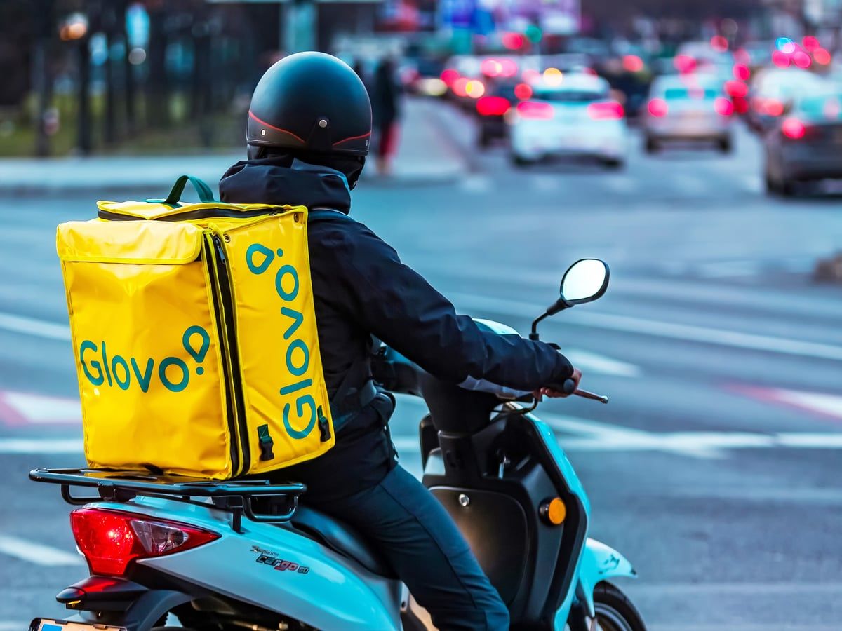 Glovo жалуется на дефицит курьеров Glovo жалуется на дефицит курьеров