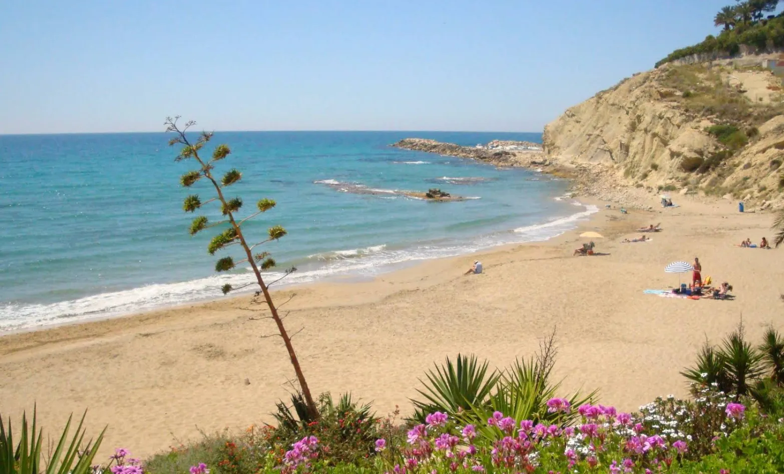 Пляж Cala Lanuza в Іспанії