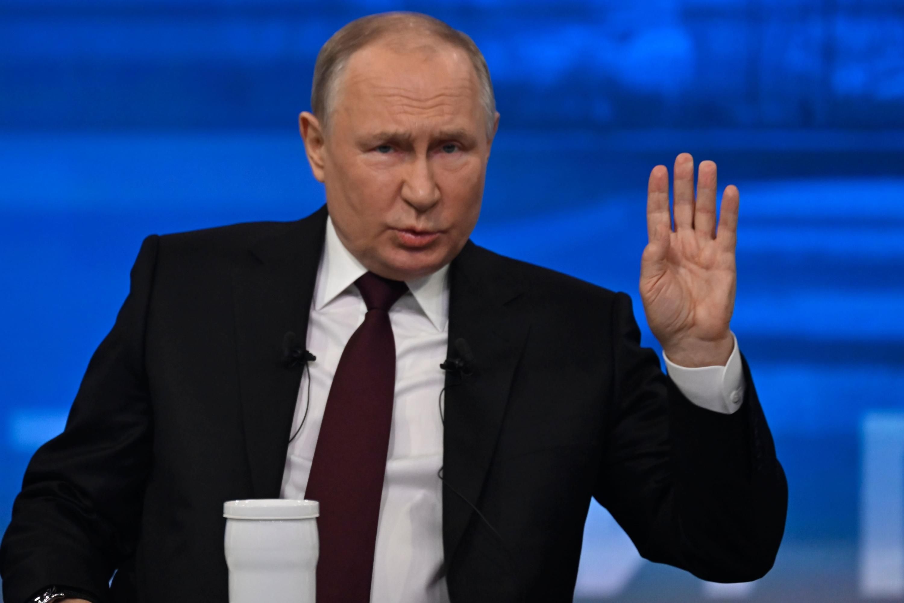 Працювати доведеться вдвічі більше: Путін приготував нове "покращення" для росіян - Економіка Працювати доведеться вдвічі більше: Путін приготував нове "покращення" для росіян - Економіка