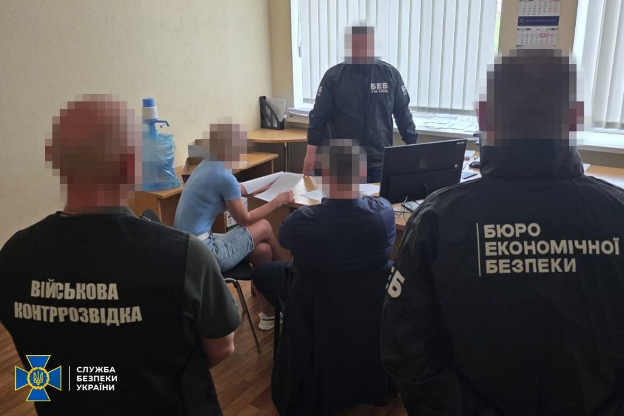 СБУ викрило компанію, яка розкрадала на військовому будівництві