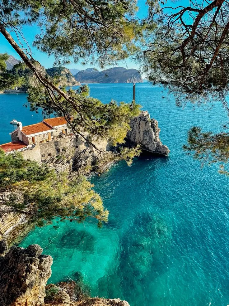 Вражаюча краса Чорногорії / Фото Pinterest Вражаюча краса Чорногорії / Фото Pinterest