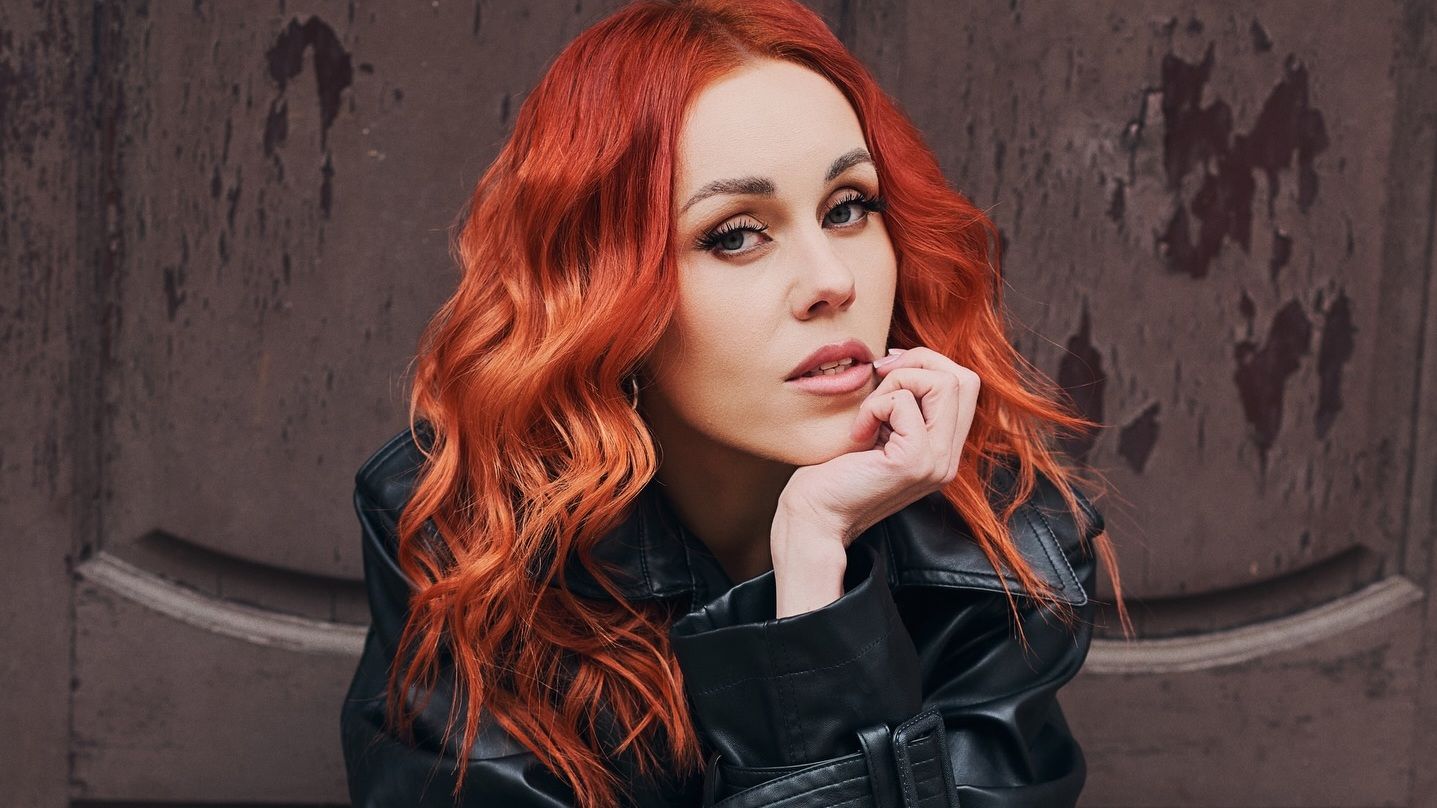 Елена Тополя