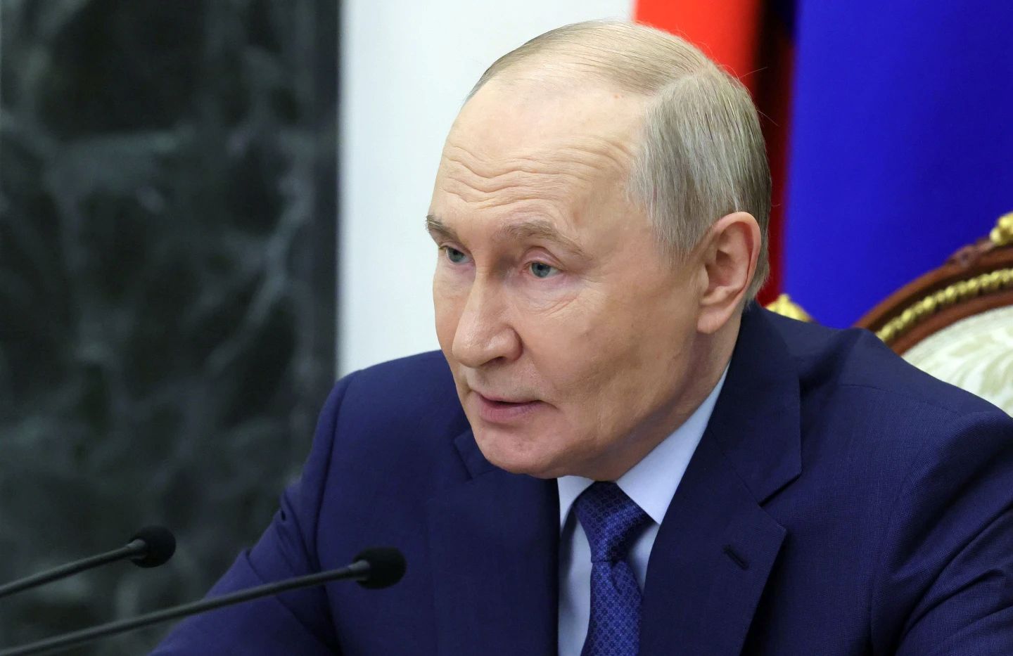 Європа хоче посадити Володимира Путіна за стіл переговорів до зими