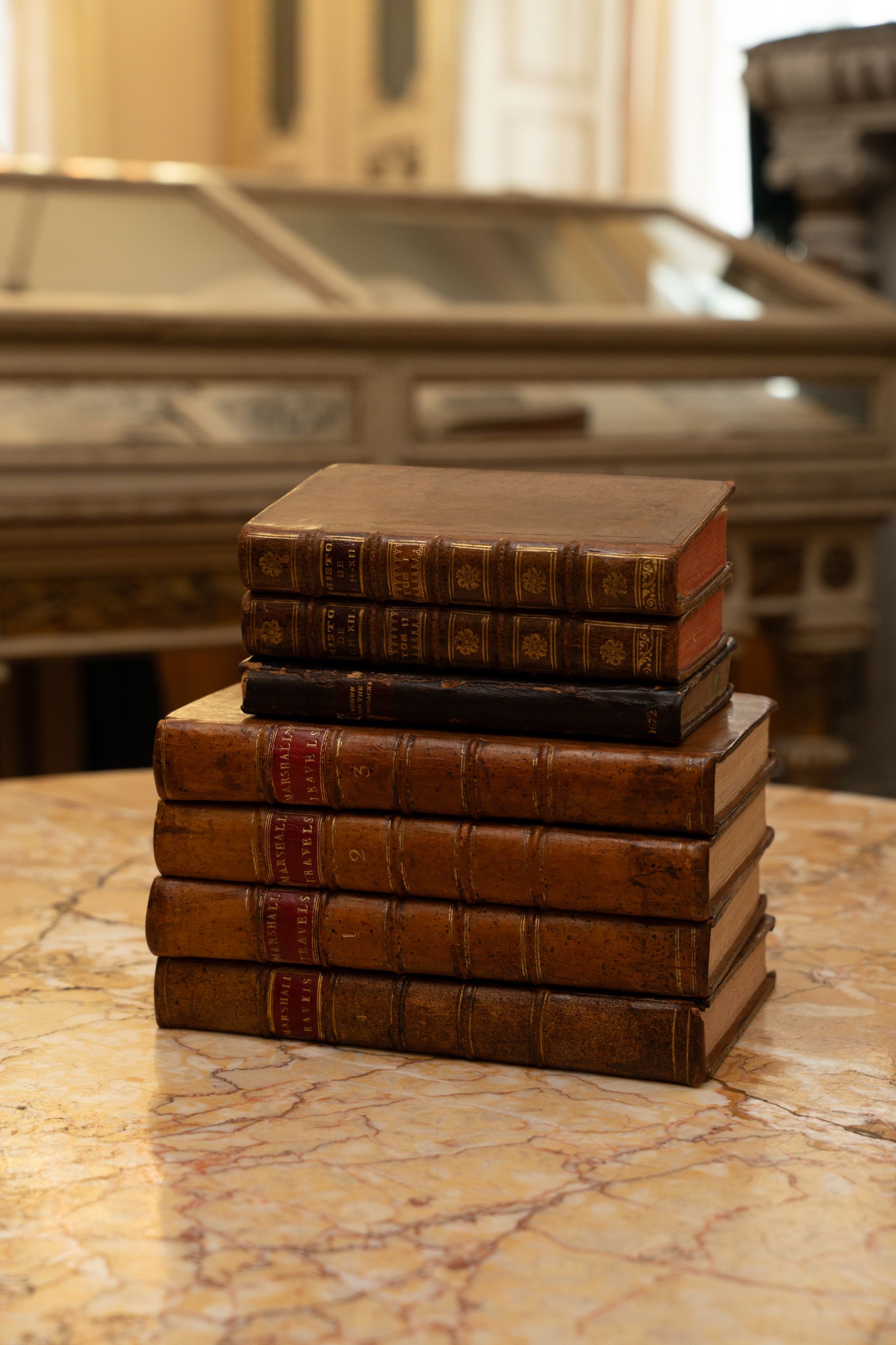Національна бібліотека Вернадського книги Вольтера Маршалла Шевальє