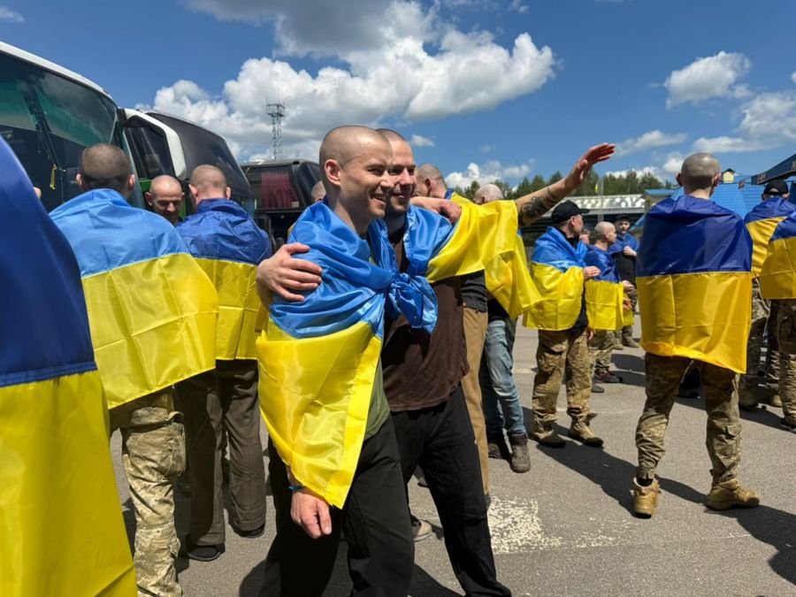 Відбувся обмін полоненими: кого повернула Україна