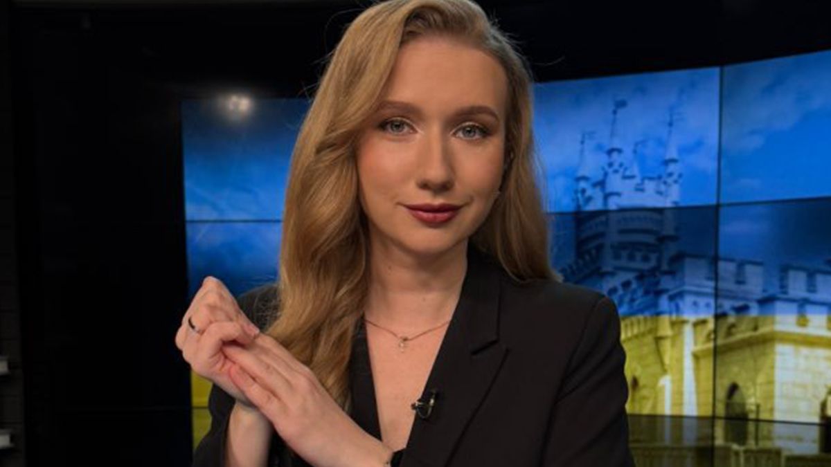 До Дня журналіста Зеленський нагородив орденом ведучу 24 Каналу Софію Трощук