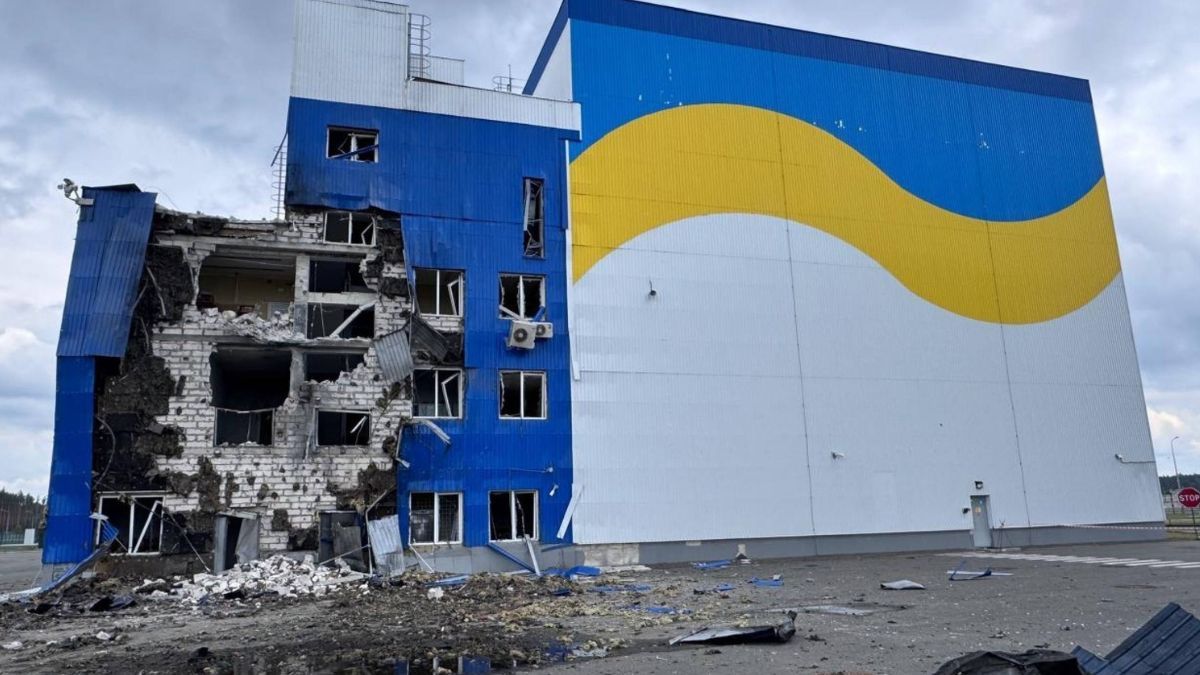 Дрон попал в здание на территории хранилища отработанного ядерного топлива Дрон попал в здание на территории хранилища отработанного ядерного топлива