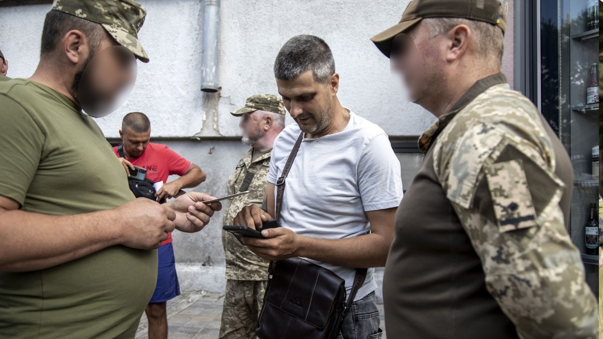 В Раді пропонують ввести кримінальну відповідальність за незаконну мобілізацію В Раді пропонують ввести кримінальну відповідальність за незаконну мобілізацію