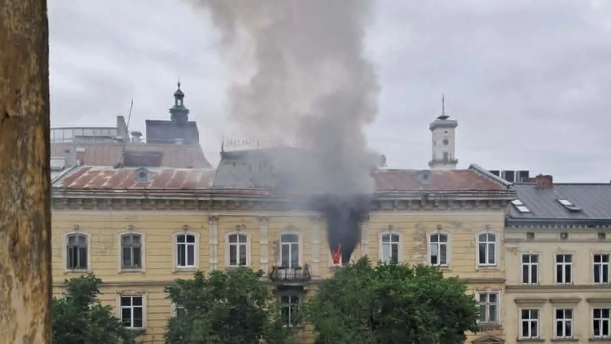 Во Львове произошел пожар на улице Валовой
