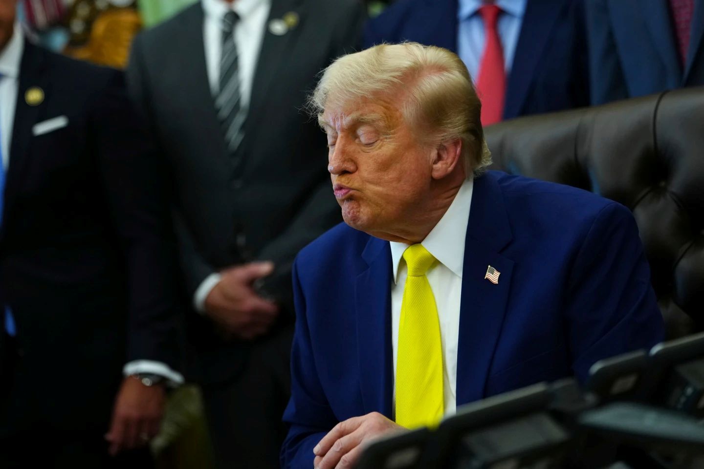 Дональд Трамп зменшує присутність США у Європі