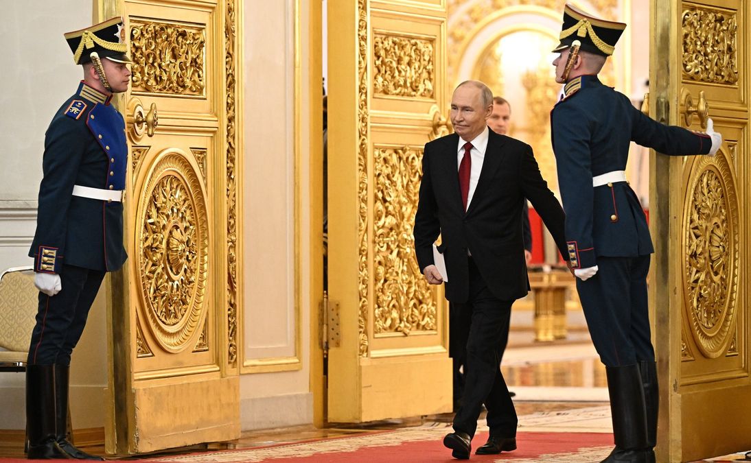 Дуже показовий сигнал: чому Путін вперше відмовився гучно святкувати день Росії