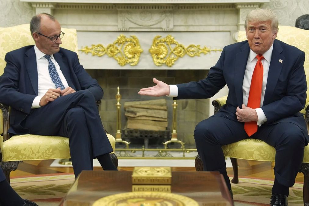 Мерц готує подарунок Трампу до дня народження: ЗМІ розкрили, що це буде