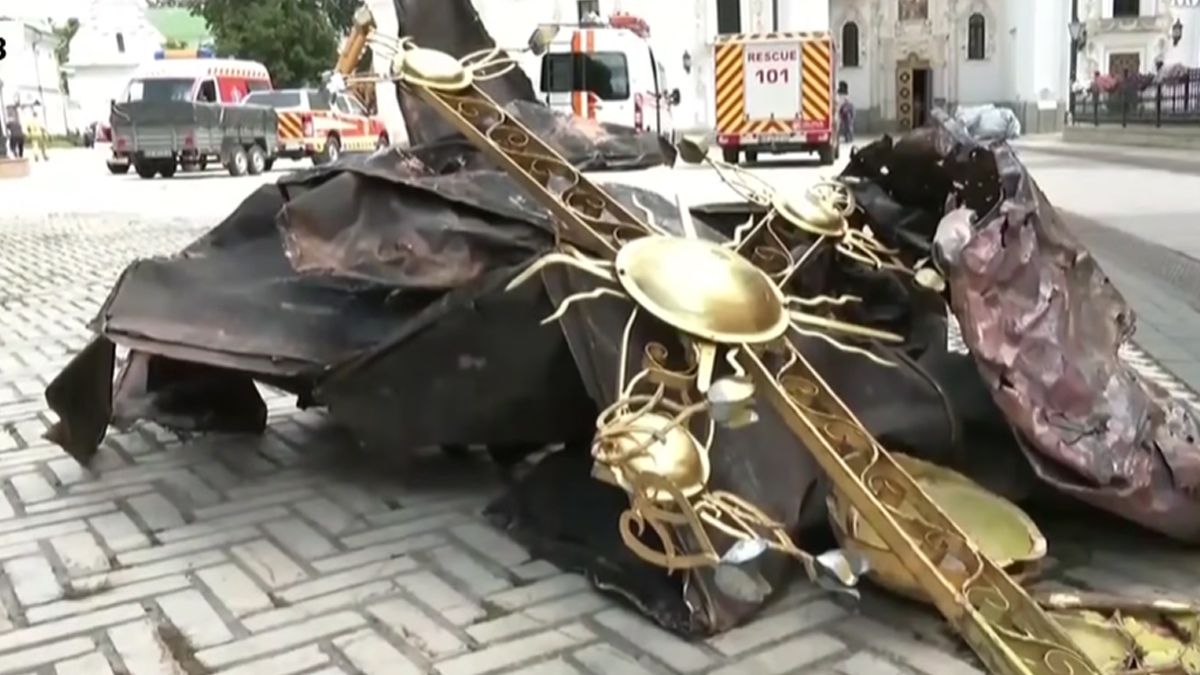 Як хрест врятував співробітників ДСНС Як хрест врятував співробітників ДСНС