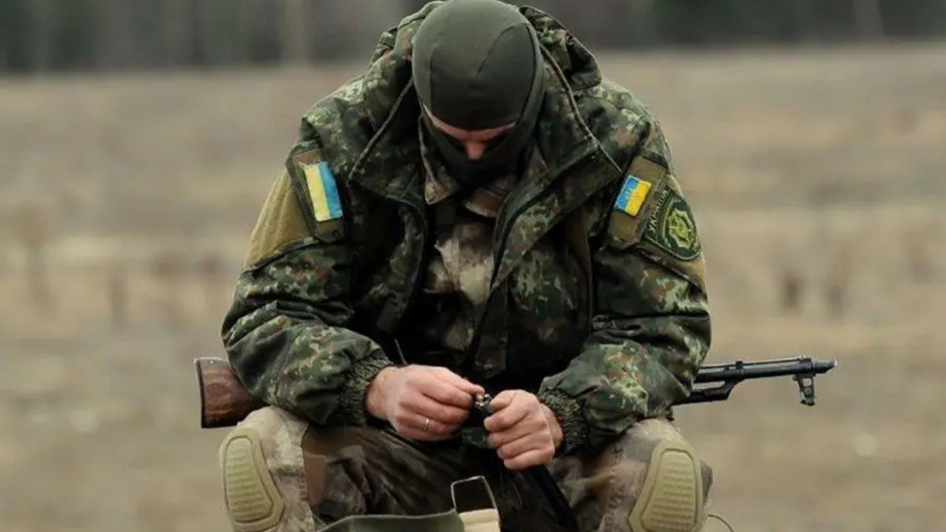 Відповідальність за злочини проти військових в Україні Відповідальність за злочини проти військових в Україні