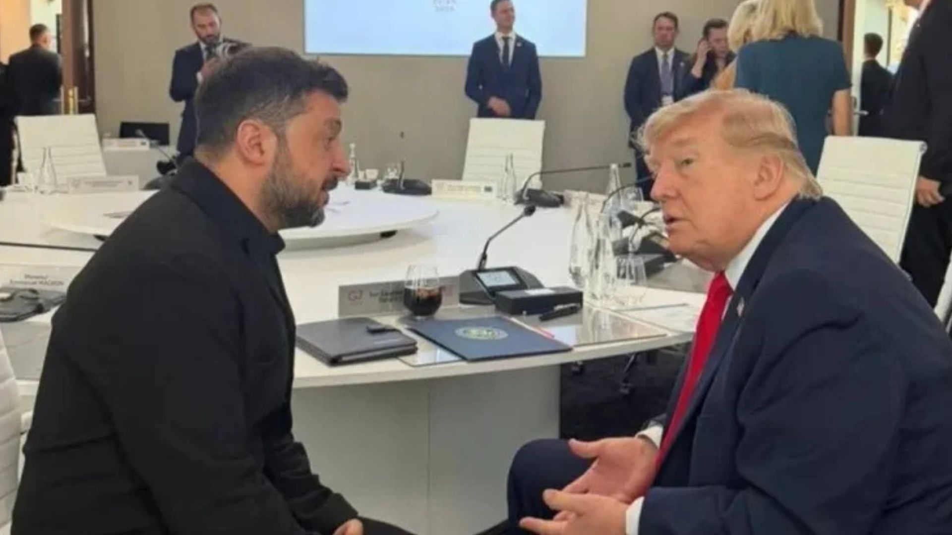 Трампа вразили фотографії Києво-Печерської лаври після удару Росії 