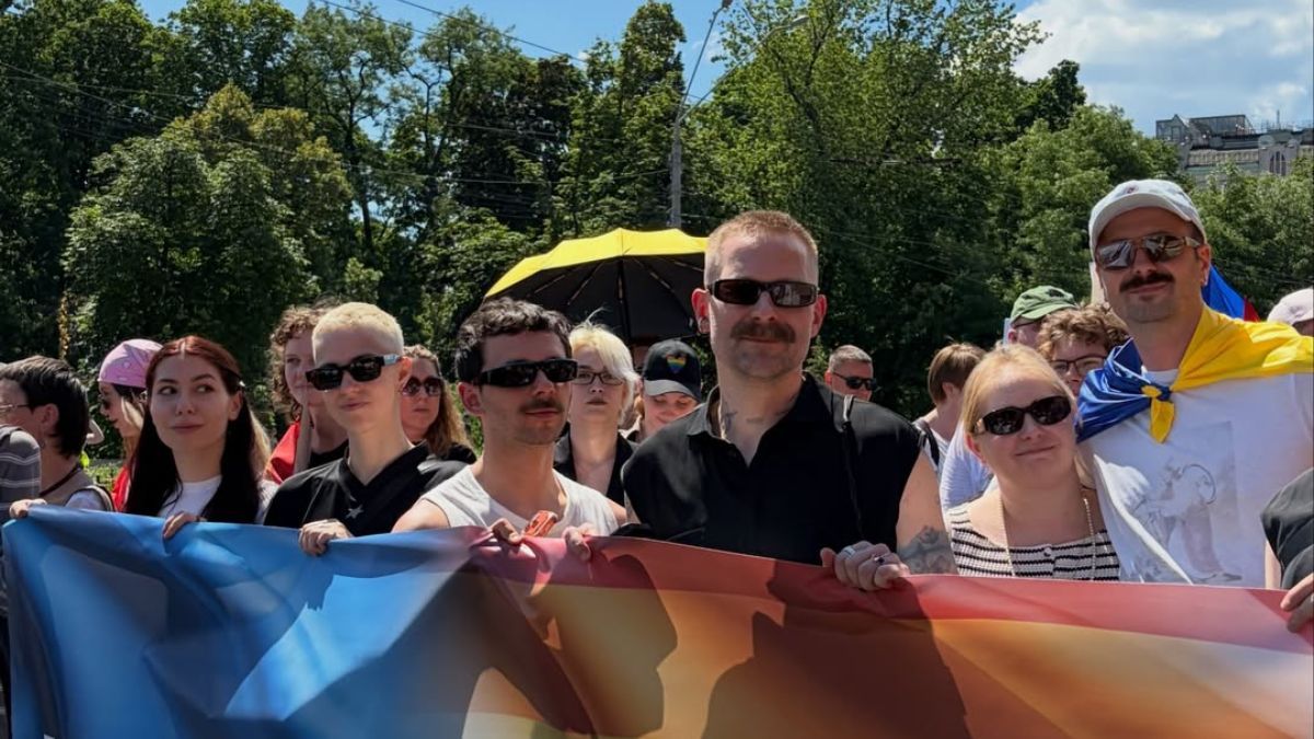 Володимир Завадюк на ювілейному марші Київ-Прайд Володимир Завадюк на ювілейному марші Київ-Прайд