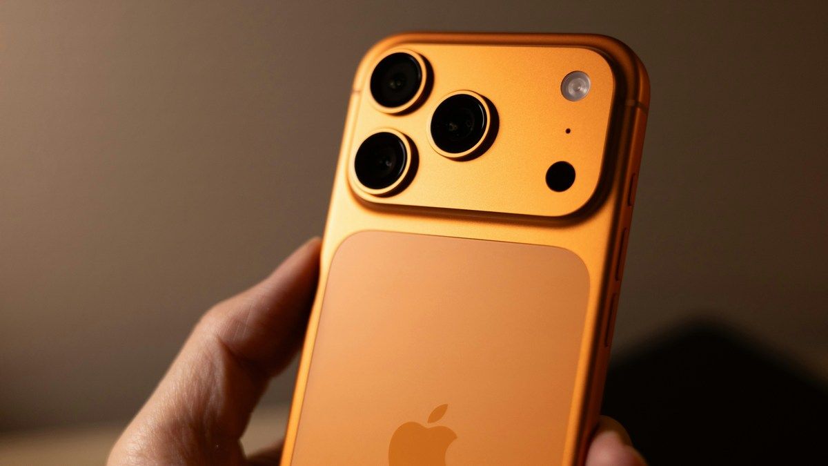 iPhone 17