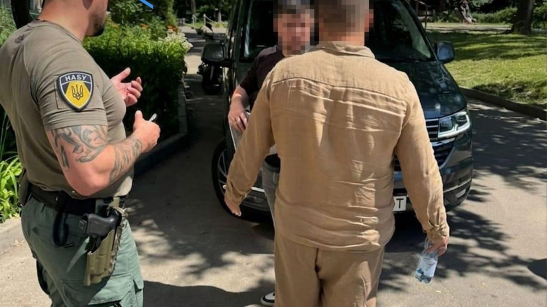 Экс-чиновников прокуратуры подозревают в вымогательстве взятки Экс-чиновников прокуратуры подозревают в вымогательстве взятки