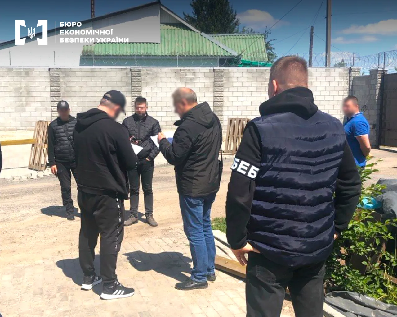 З бюджету "зникли" 2,3 мільярда: БЕБ викрило масштабну тютюнову схему