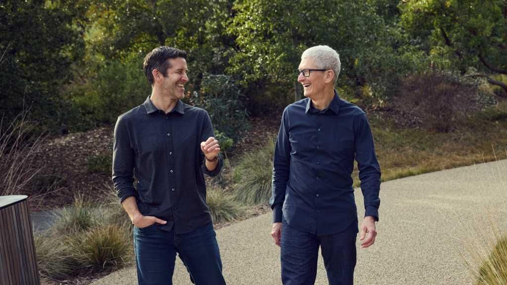 Apple Apple